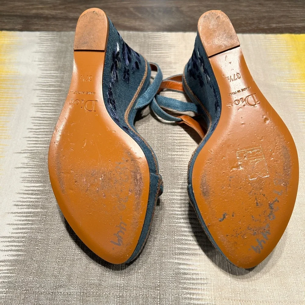 *Rare Vintage* Christian Dior Women's Denim Wedges - Picture 5 of 12